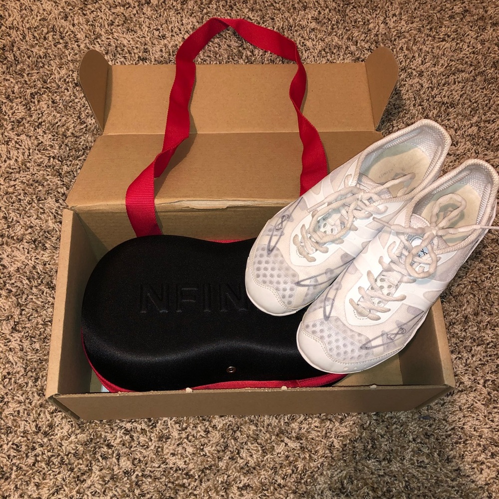nfinity cheer shoes